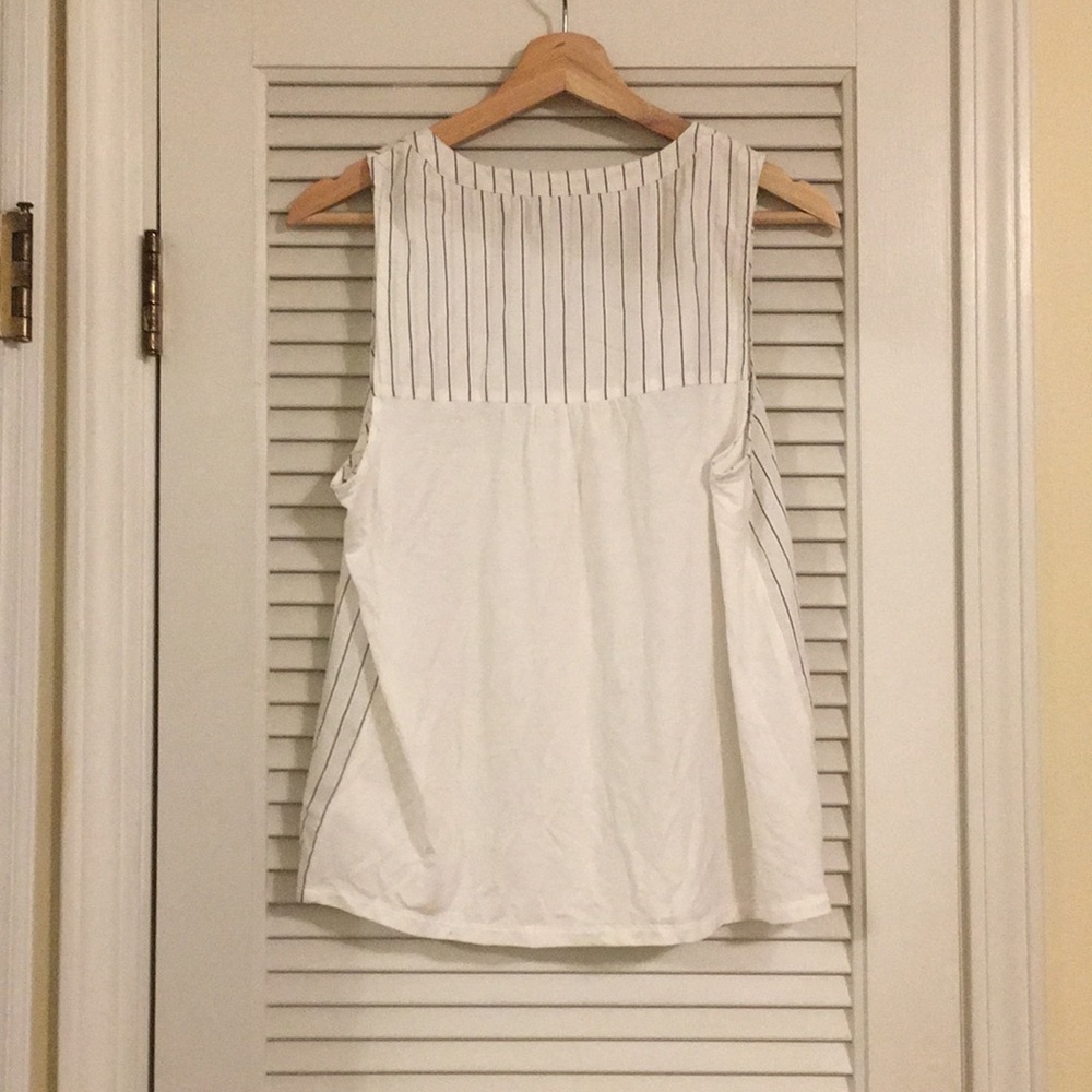 Striped Sleeveless Blouse - Picture 3 of 3